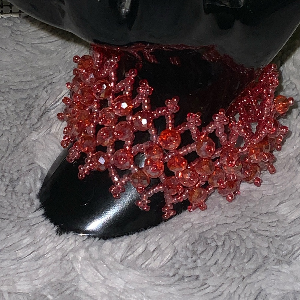 4$🤩Elegant Red Beaded Bracelet